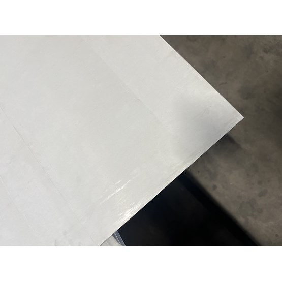 Mellanläggsark 1145x745mm 250g